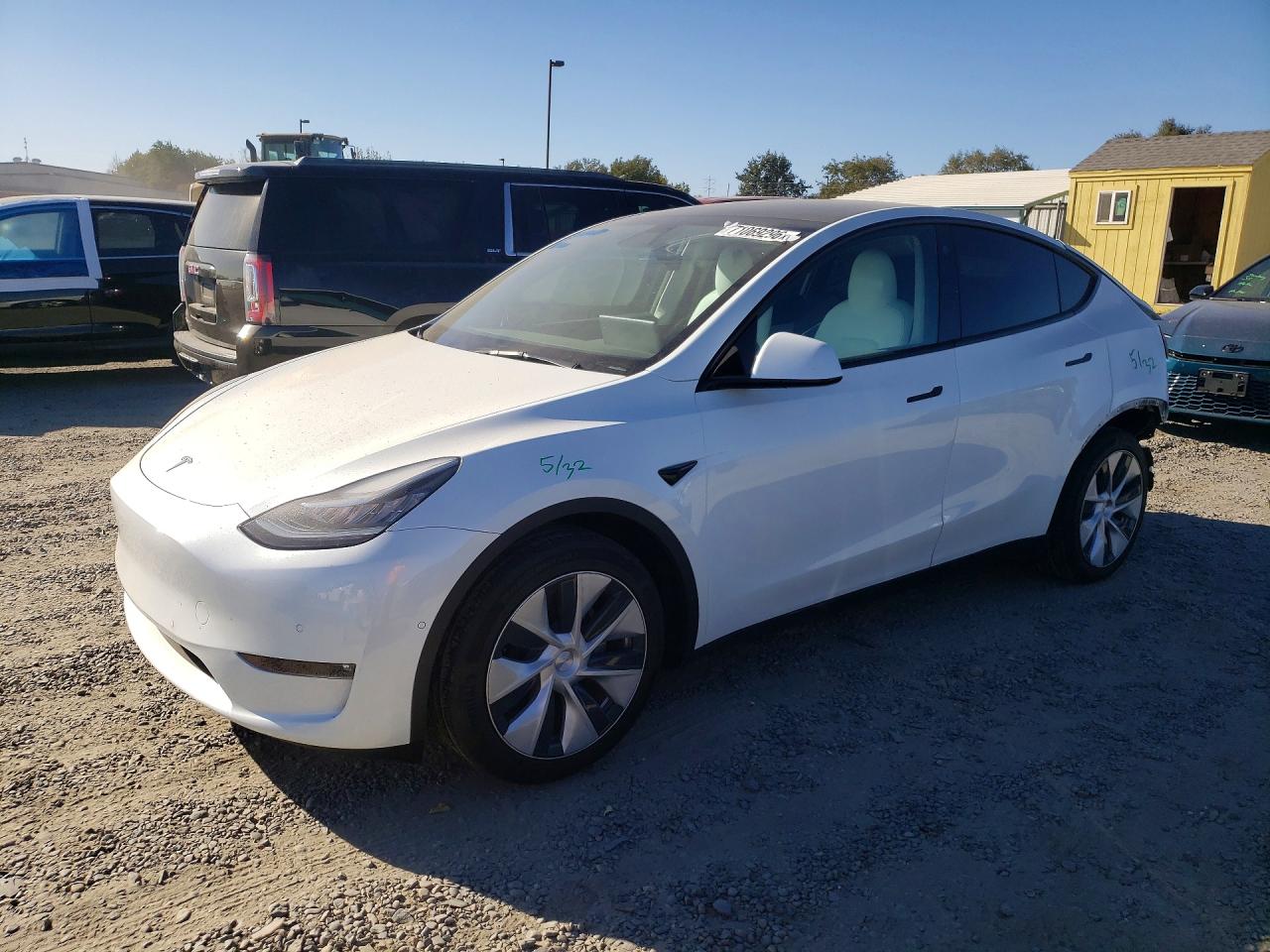 2022 TESLA MODEL Y | 7SAYGDEE0NF355028 | UPCARS