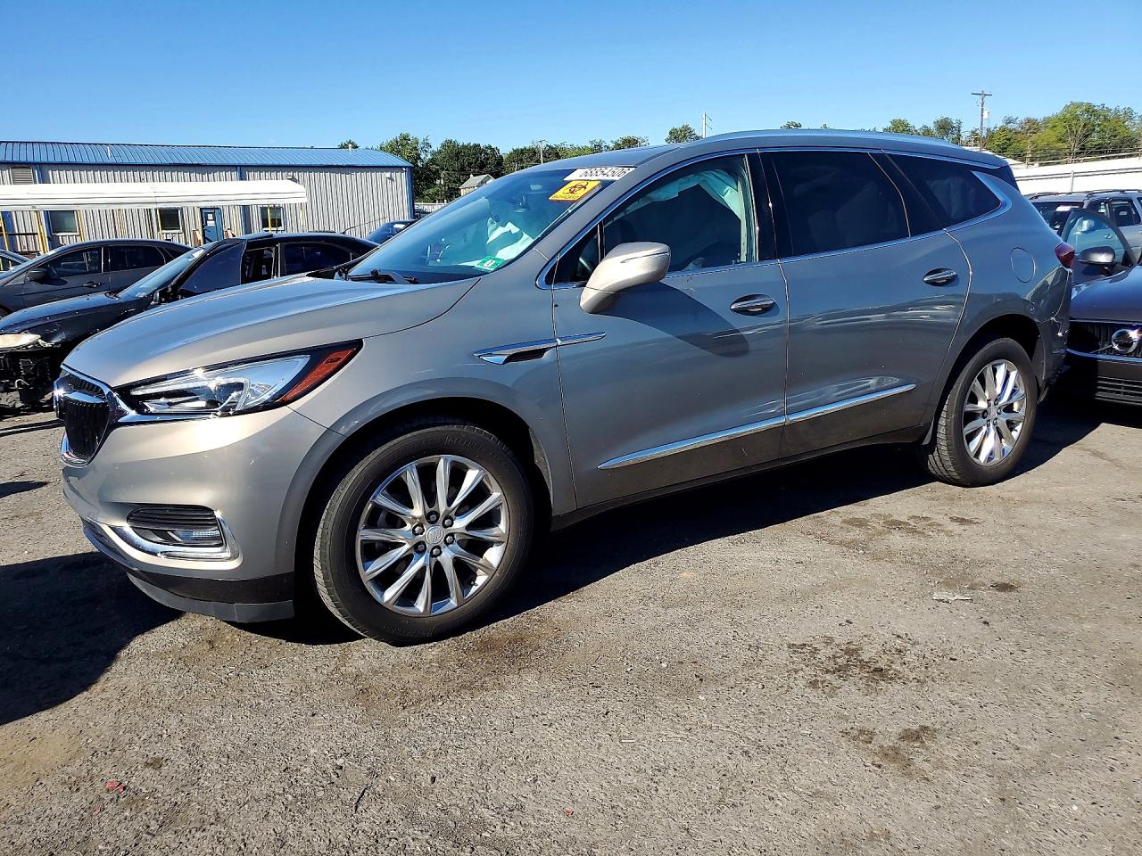2018 BUICK ENCLAV ESSENCE | 5GAEVAKW5JJ227518 | UPCARS