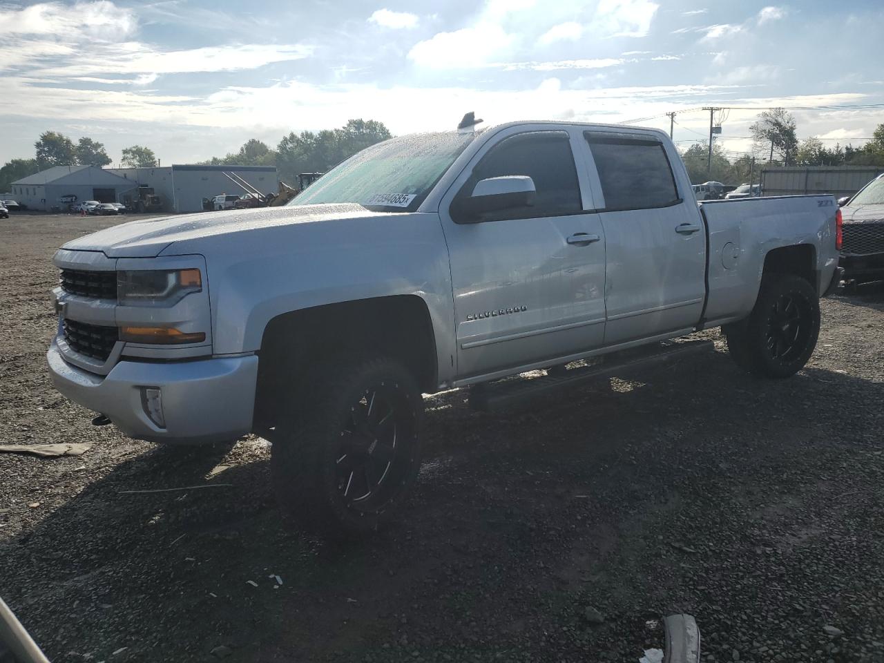 2017 CHEVROLET SILVERADO K1500 LT | 3GCUKREC4HG141552 | UPCARS