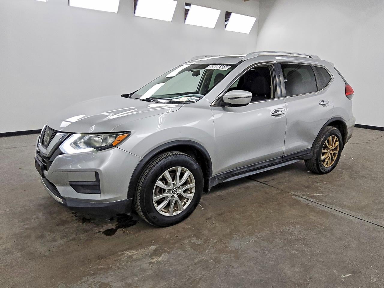 2017 NISSAN ROGUE SV | 5N1AT2MV9HC840104 | UPCARS