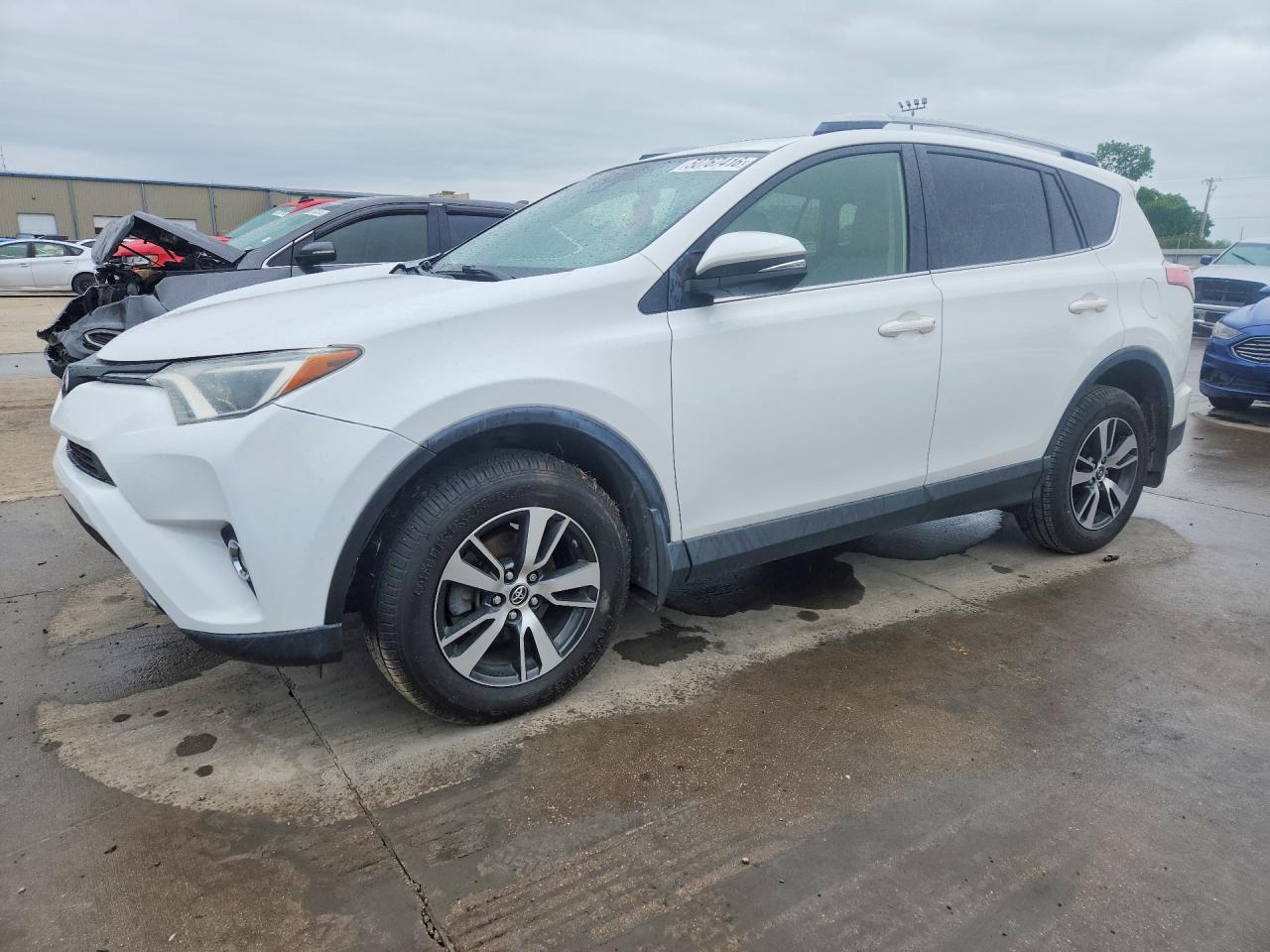 2017 TOYOTA RAV4 XLE | JTMRFREV1HD198381 | UPCARS