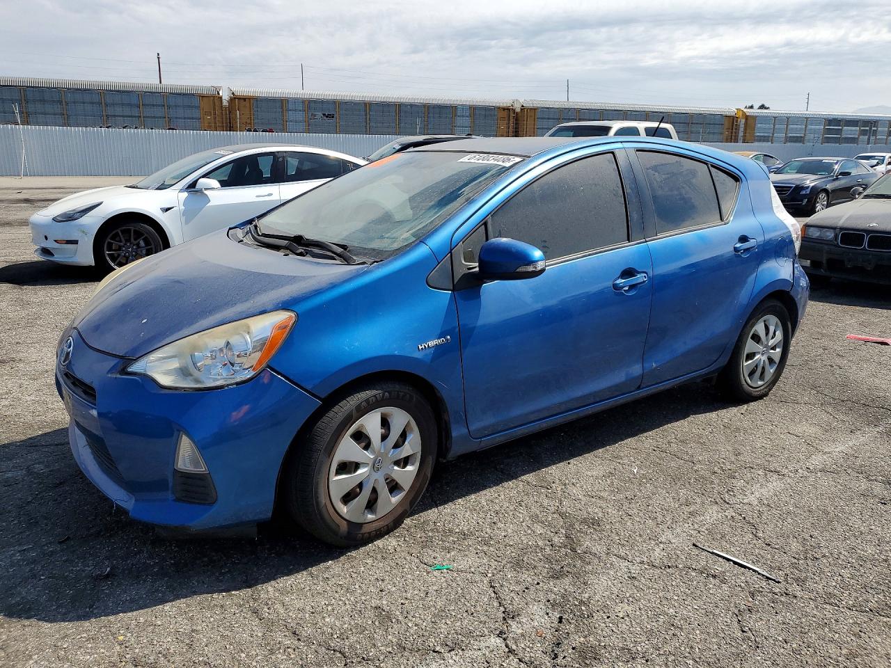 2013 TOYOTA PRIUS THREE | JTDKDTB34D1532843 | UPCARS