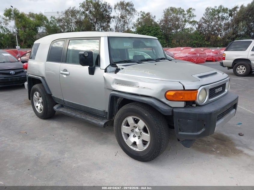 2007 TOYOTA FJ CRUISER | JTEZU11F470007415 | UPCARS