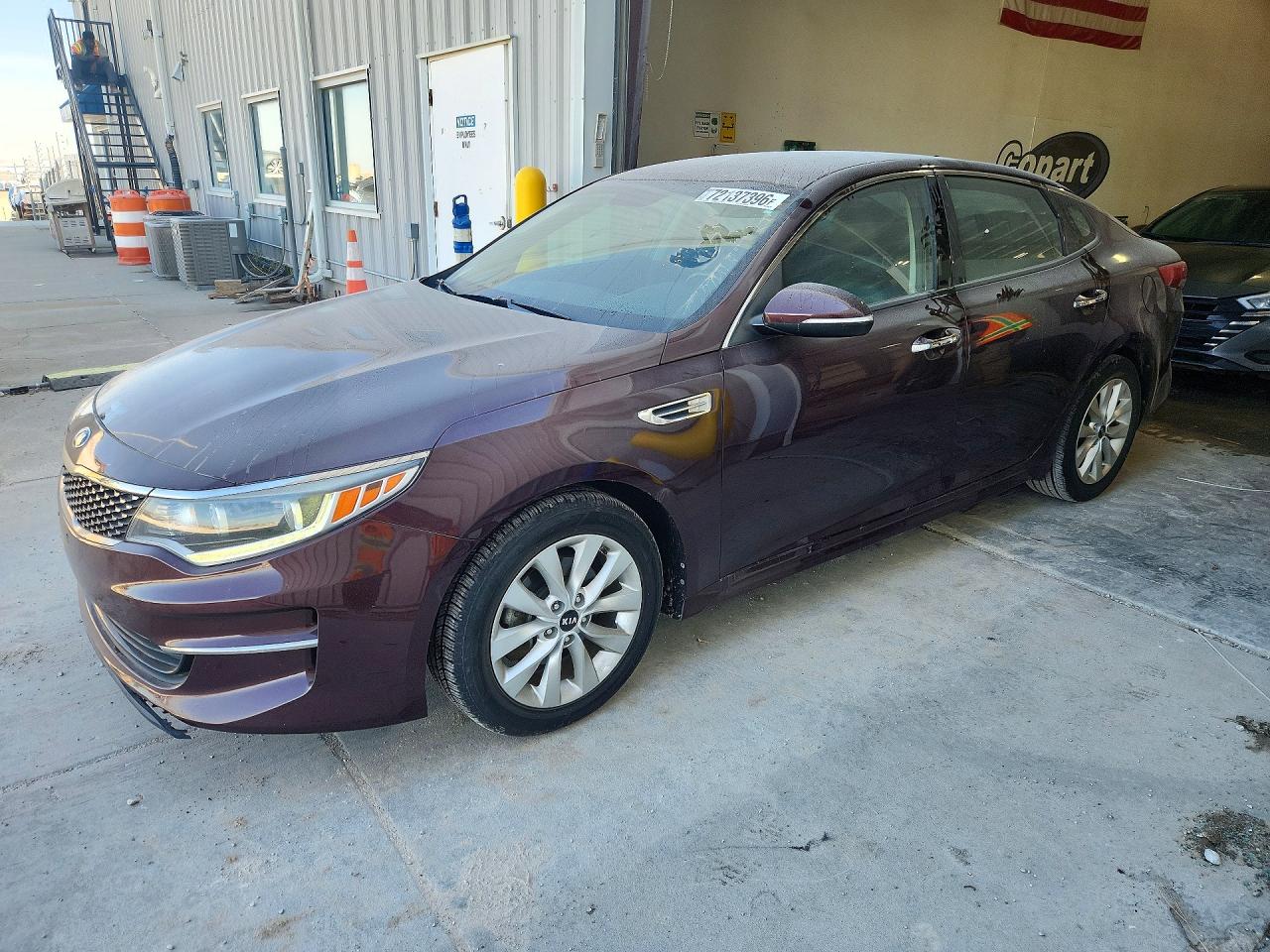 2017 KIA OPTIMA EX | 5XXGU4L34HG163261 | UPCARS