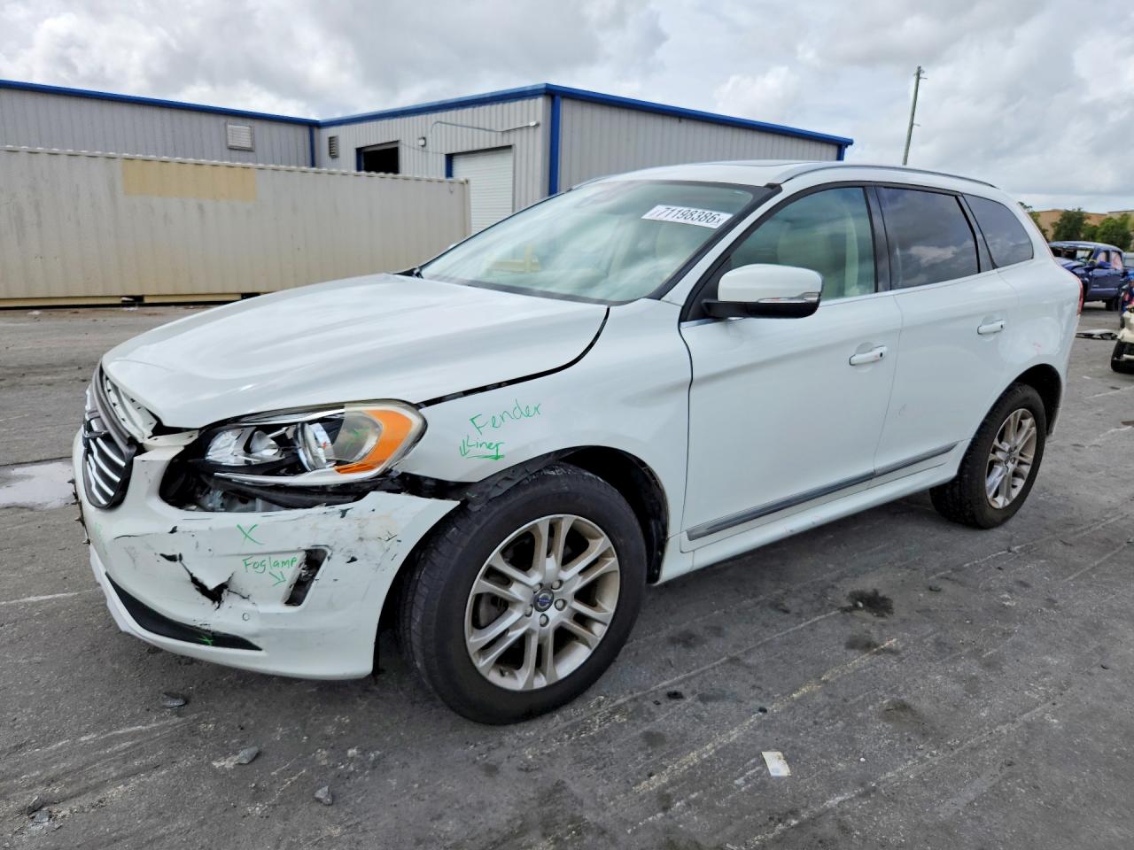 2016 VOLVO XC60 T5 PREMIER | YV4612RK2G2833754 | UPCARS