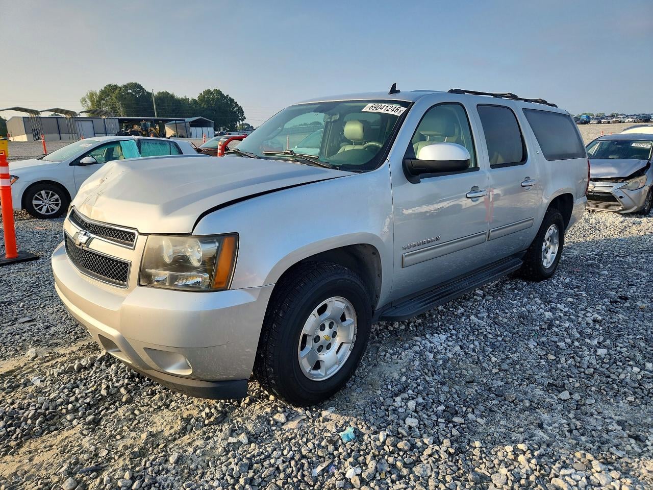 2011 CHEVROLET SUBURBAN C1500 LT | 1GNSCJE04BR346332 | UPCARS