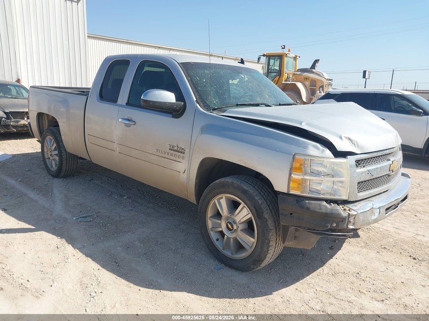 2013 CHEVROLET SILVERADO 1500 LT | 1GCRCSE06DZ157584 | UPCARS