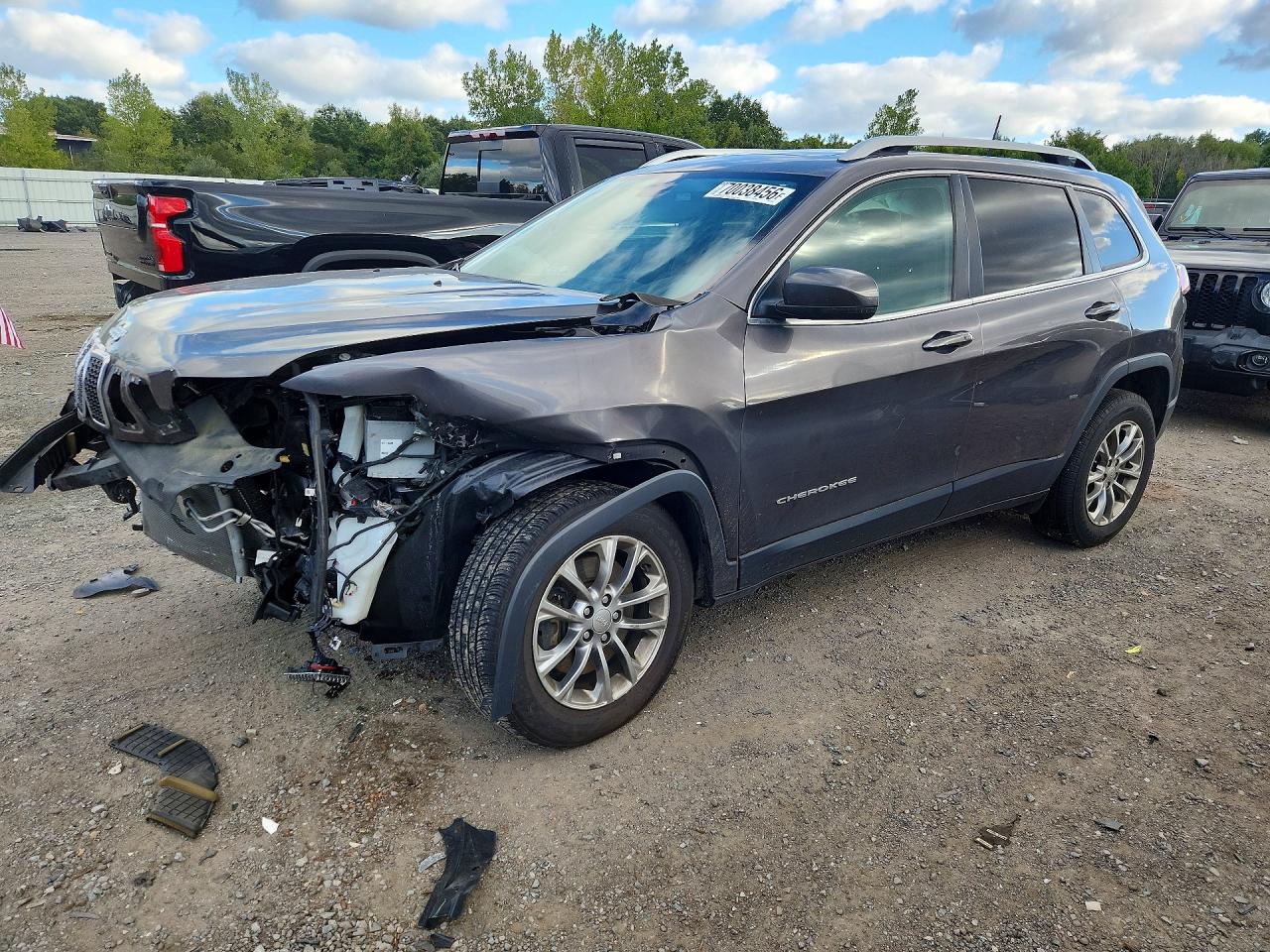 2019 JEEP CHEROKEE LATITUDE PLUS | 1C4PJMLBXKD136888 | UPCARS
