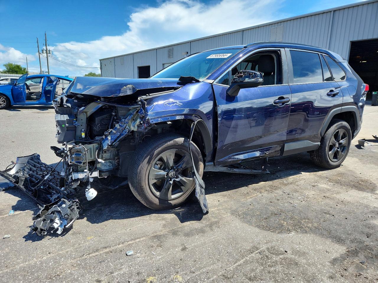 2021 TOYOTA RAV4 XLE | 2T3W1RFV8MW172809 | UPCARS