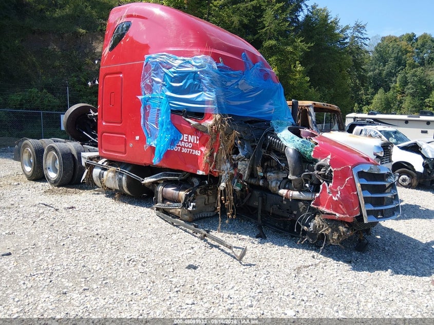 2020 FREIGHTLINER NEW CASCADIA 126 | 1FUJHHDR1LLLS4686 | UPCARS