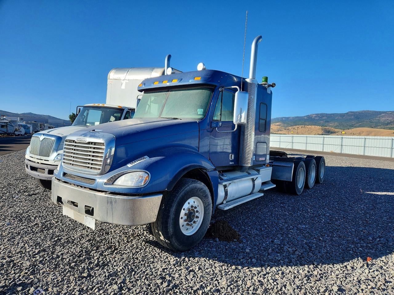 2007 FREIGHTLINER ALL OTHER COLUMBIA | 1FURA6CK67LX29254 | UPCARS