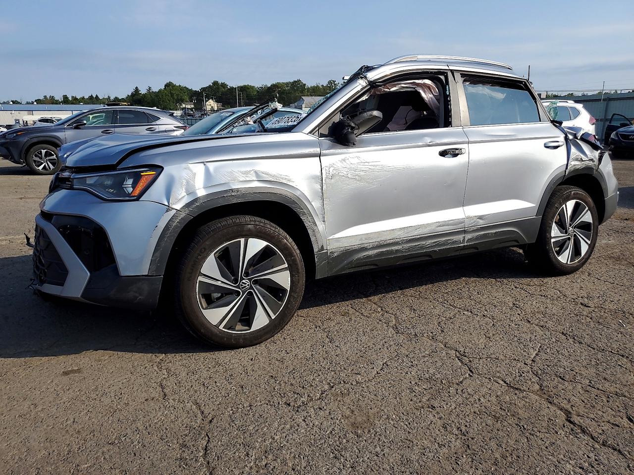 2025 VOLKSWAGEN ALL OTHER SE | 3VVUC7B21SM076862 | UPCARS