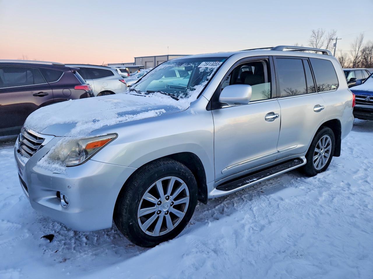 2010 LEXUS LX 570 | JTJHY7AX8A4040379 | UPCARS