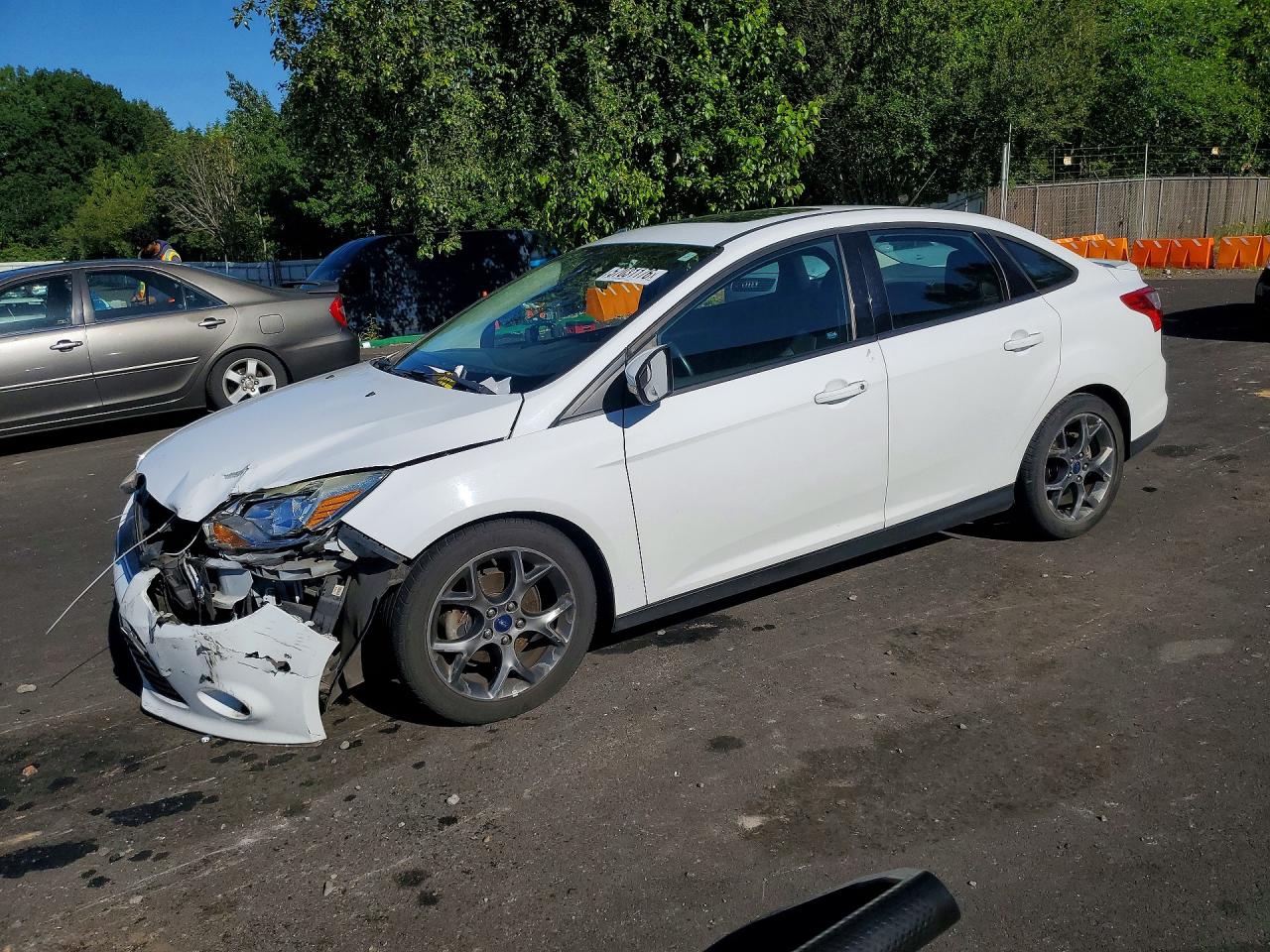 2014 FORD FOCU SE | 1FADP3F2XEL307226 | UPCARS