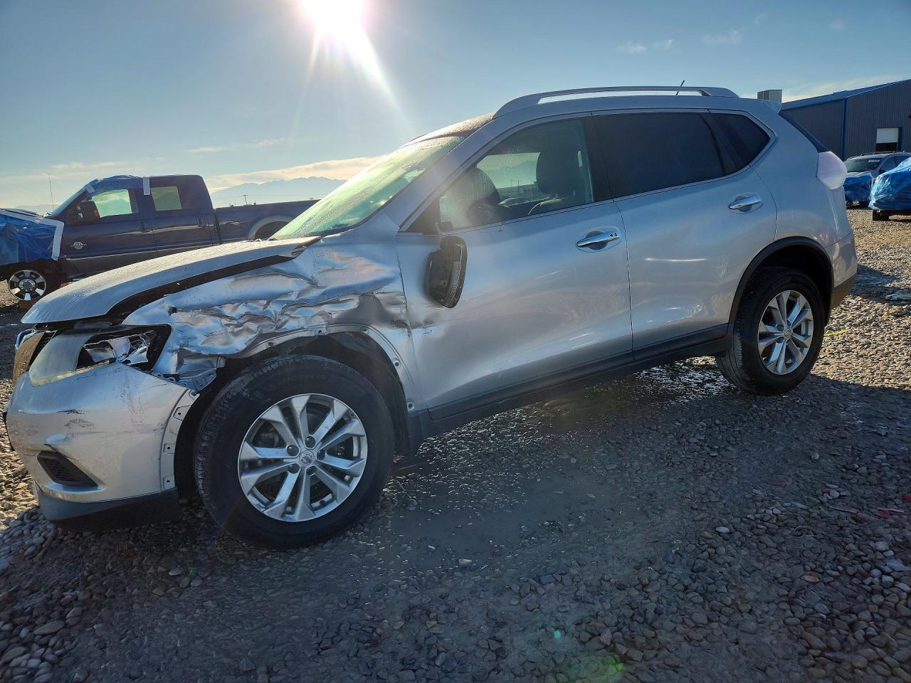 2016 NISSAN ROGUE SV | KNMAT2MV5GP692495 | UPCARS