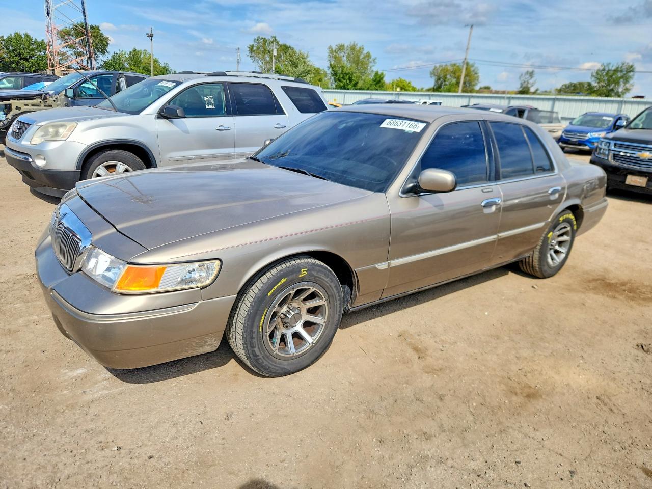 2001 MERCURY GRMARQUIS LS | 2MEFM75W91X681877 | UPCARS