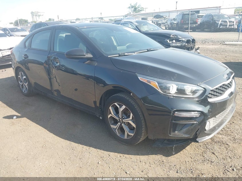 2021 KIA FORTE LXS | 3KPF24AD9ME354240 | UPCARS