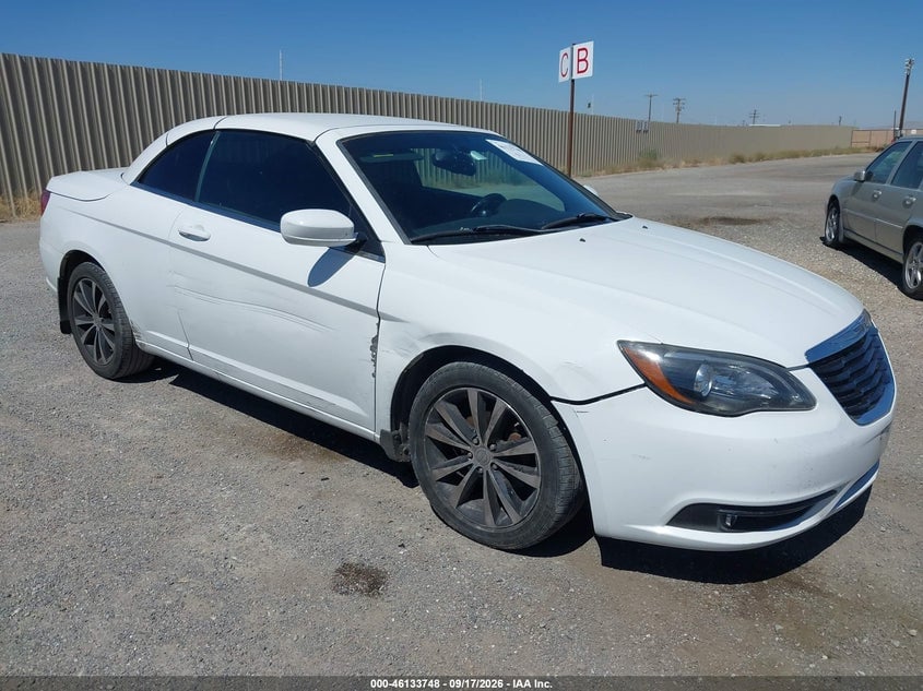 2013 CHRYSLER 200 S | 1C3BCBGG7DN738440 | UPCARS