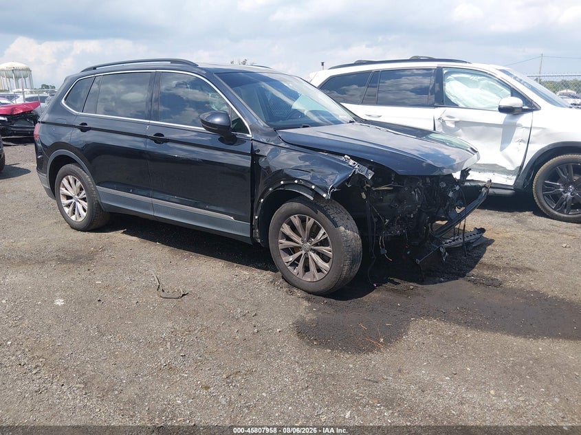 2018 VOLKSWAGEN TIGUAN 2.0T SE/2.0T SEL | 3VV3B7AX0JM175960 | UPCARS