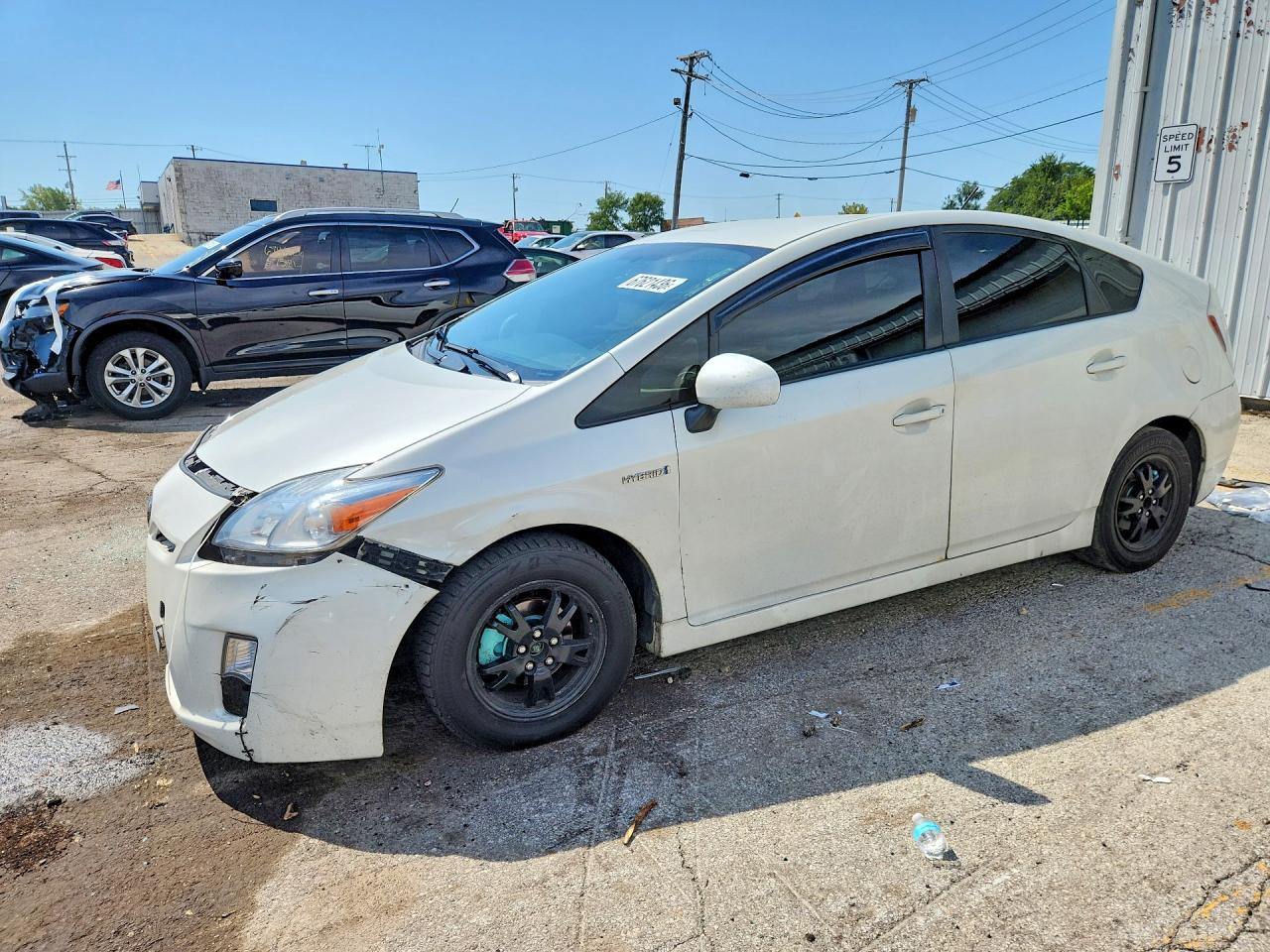 2011 TOYOTA PRIUS FOUR | JTDKN3DU0B1443982 | UPCARS
