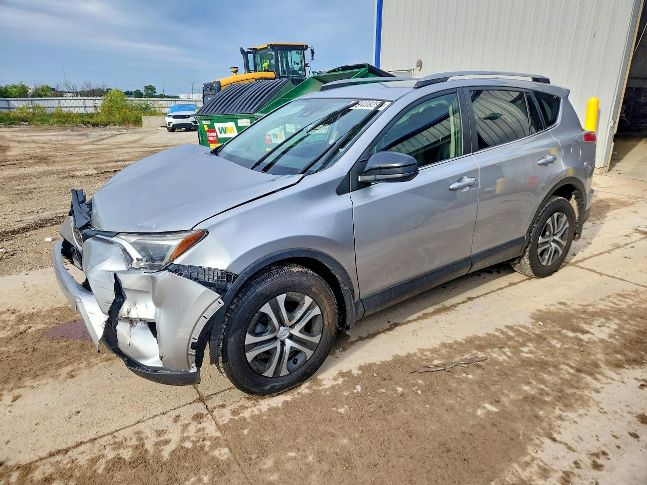 2018 TOYOTA RAV4 LE | JTMZFREV0JJ192546 | UPCARS