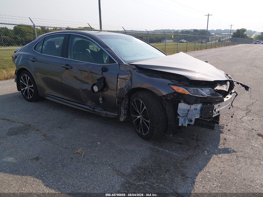 2018 TOYOTA CAMRY SE | 4T1B11HK6JU101552 | UPCARS