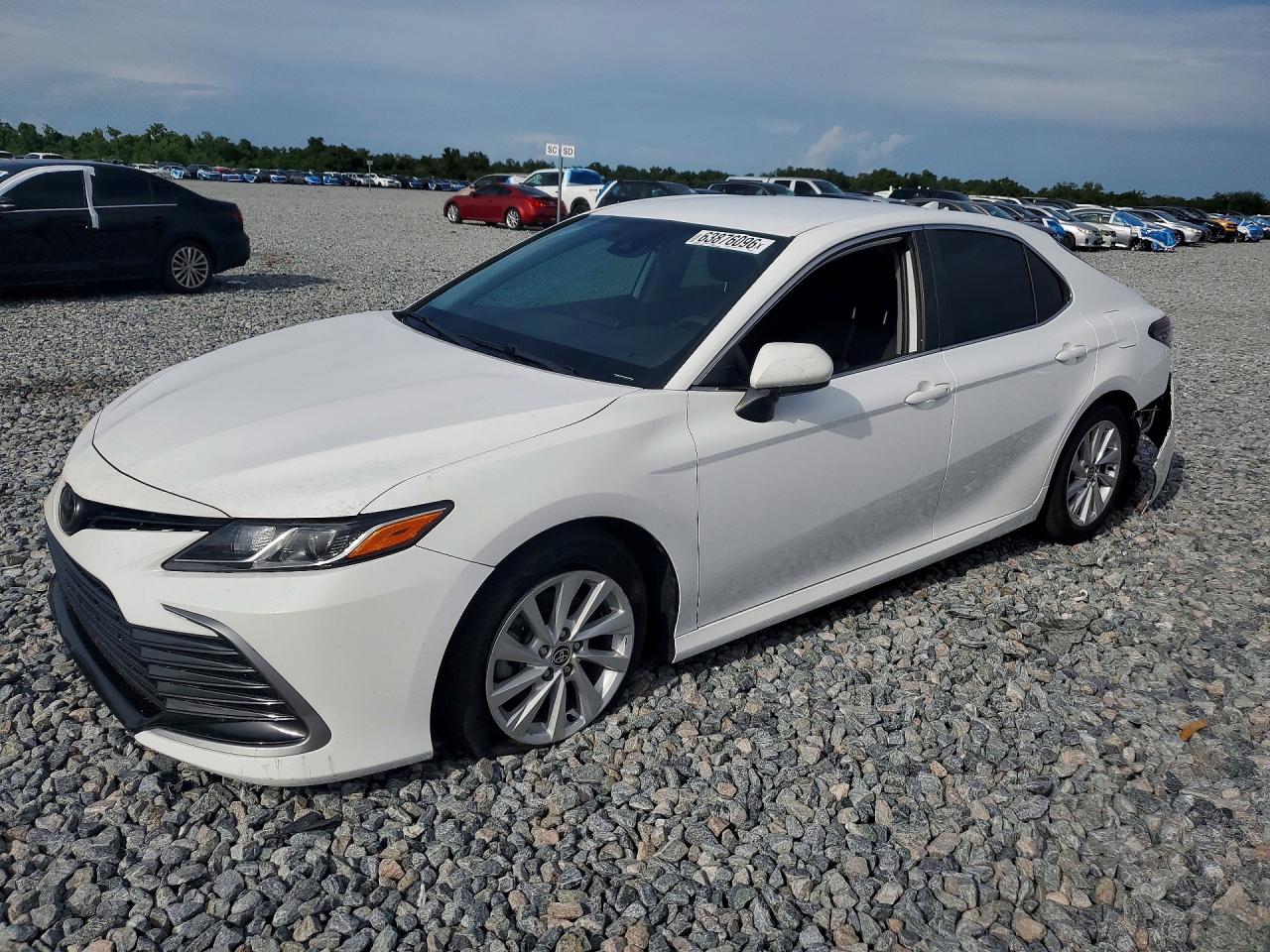 2022 TOYOTA CAMRY LE | 4T1C11AKXNU642415 | UPCARS