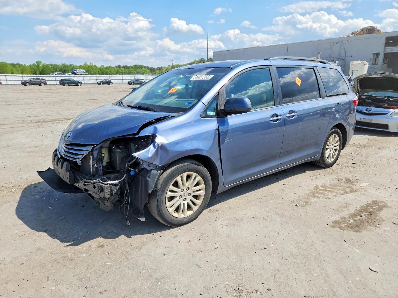 2015 TOYOTA SIENNA XLE 8-PASSENGER | 5TDYK3DC0FS536004 | UPCARS