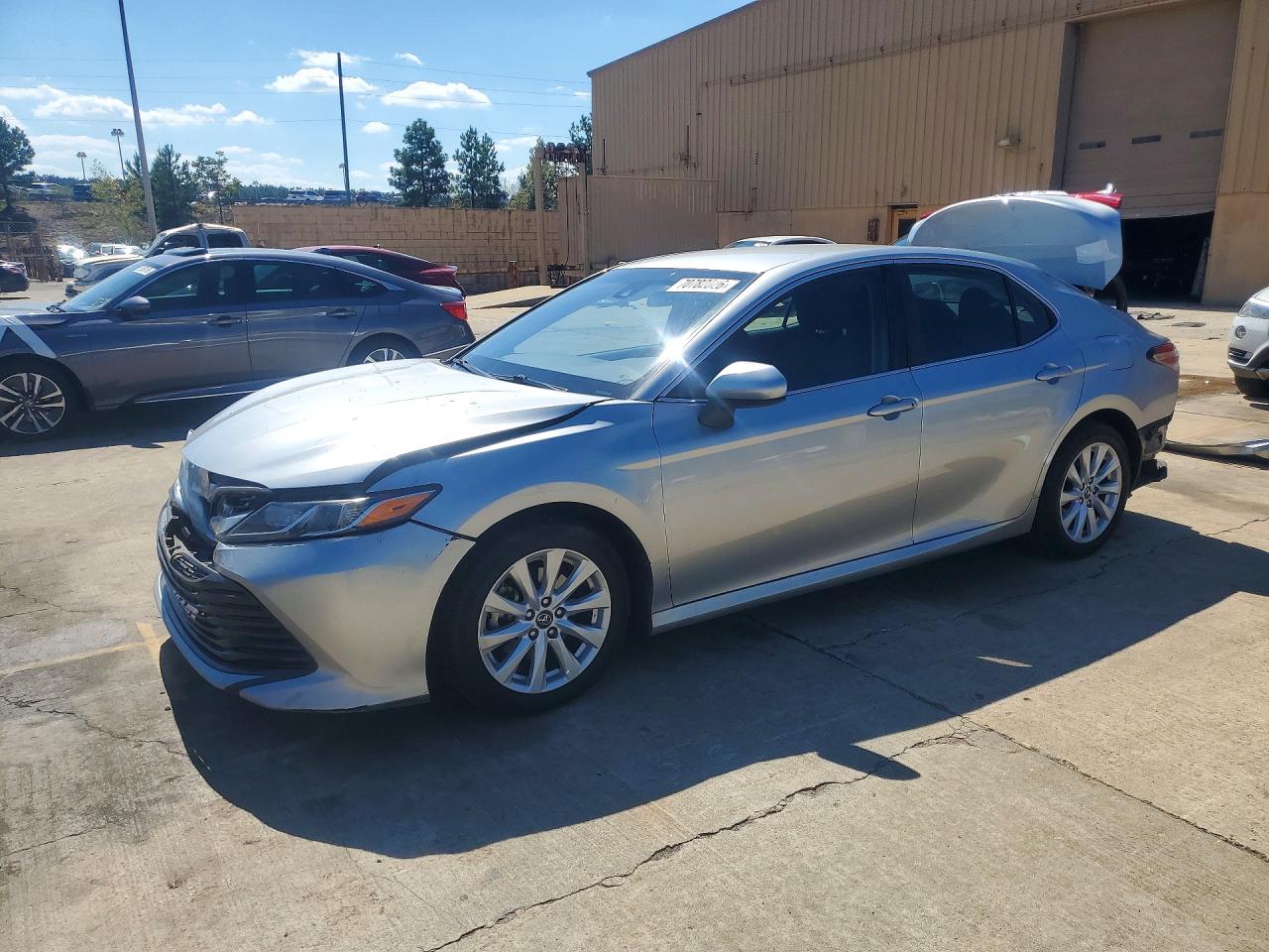 2018 TOYOTA CAMRY LE | 4T1B11HK6JU068052 | UPCARS