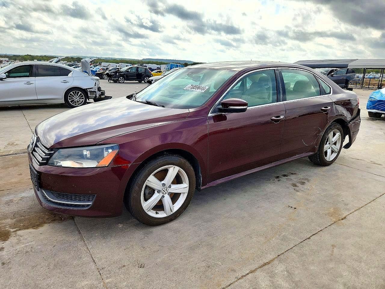 2013 VOLKSWAGEN PASSAT SE | 1VWBH7A38DC081558 | UPCARS