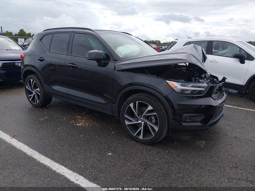 2020 VOLVO XC40 T5 R-DESIGN | YV4162UM4L2327888 | UPCARS