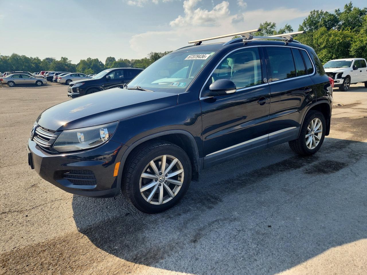 2017 VOLKSWAGEN TIGUAN WOLFSBURG | WVGSV7AXXHK008939 | UPCARS
