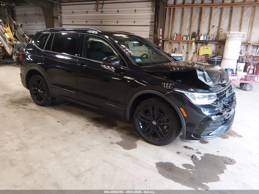 2022 VOLKSWAGEN TIGUAN 2.0T SE R-LINE BLACK | 3VV8B7AX1NM081064 | UPCARS