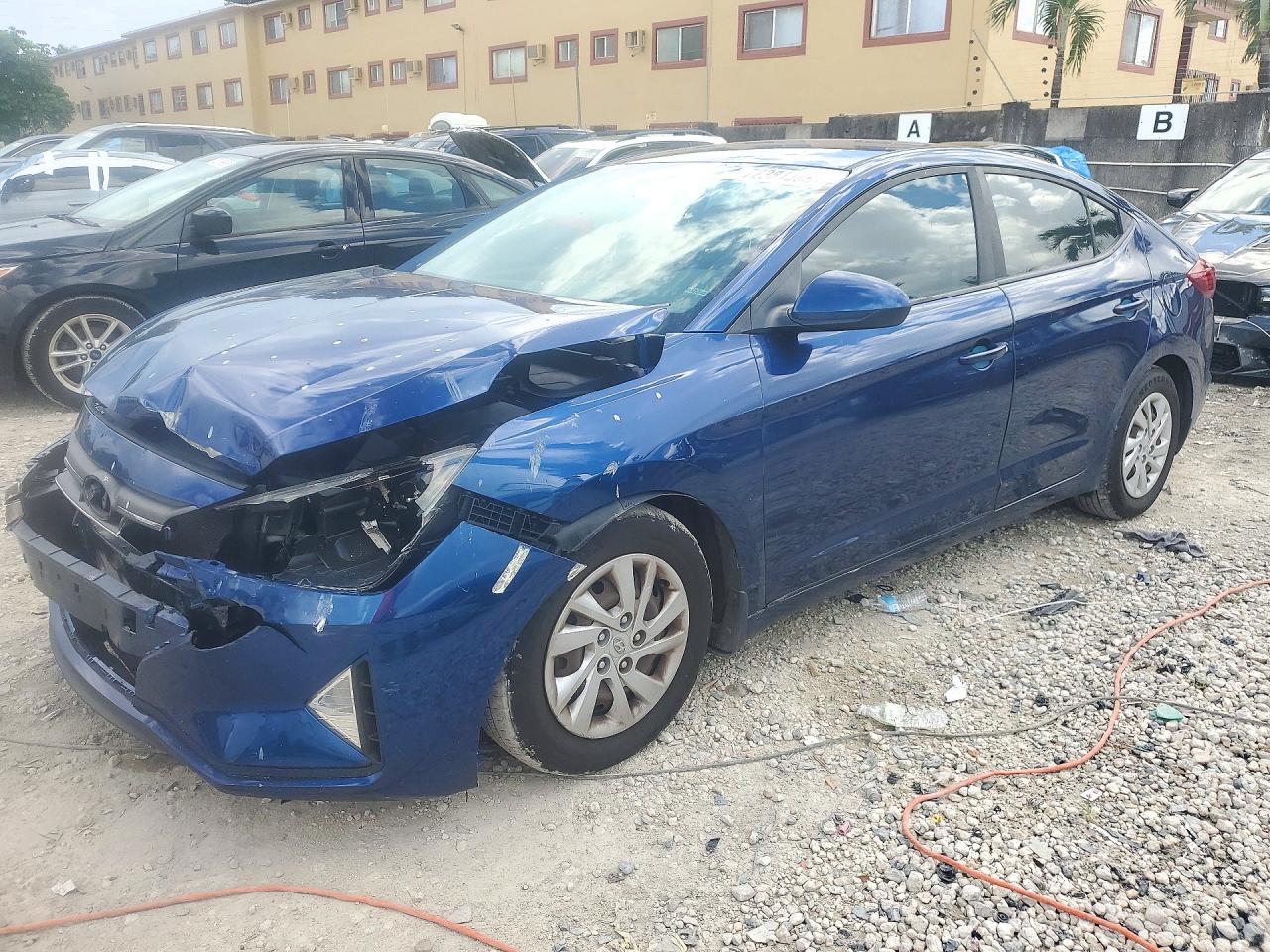 2019 HYUNDAI ELANTRA SE | 5NPD74LF2KH492203 | UPCARS