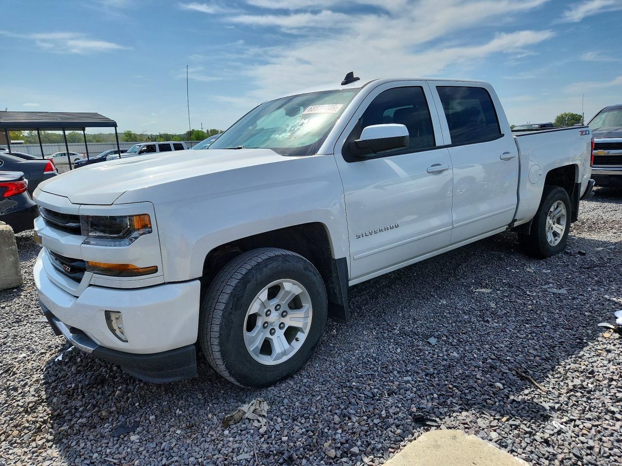2018 CHEVROLET SILVERADO K1500 LT | 3GCUKREC1JG545835 | UPCARS