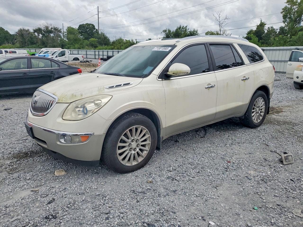 2011 BUICK ENCLAVE CXL | 5GAKRBED7BJ254874 | UPCARS