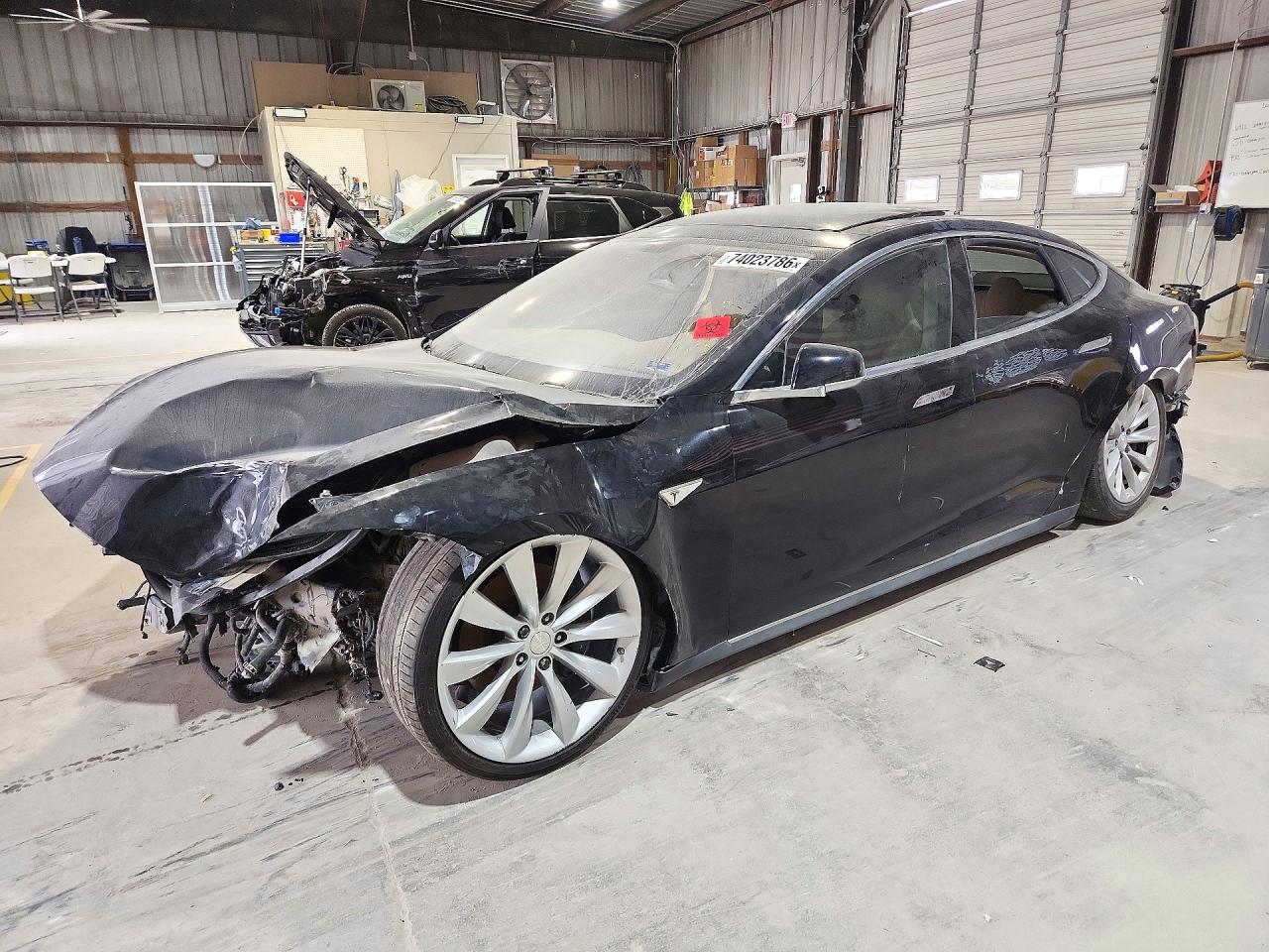 2013 TESLA MODEL S | 5YJSA1CP1DFP04400 | UPCARS