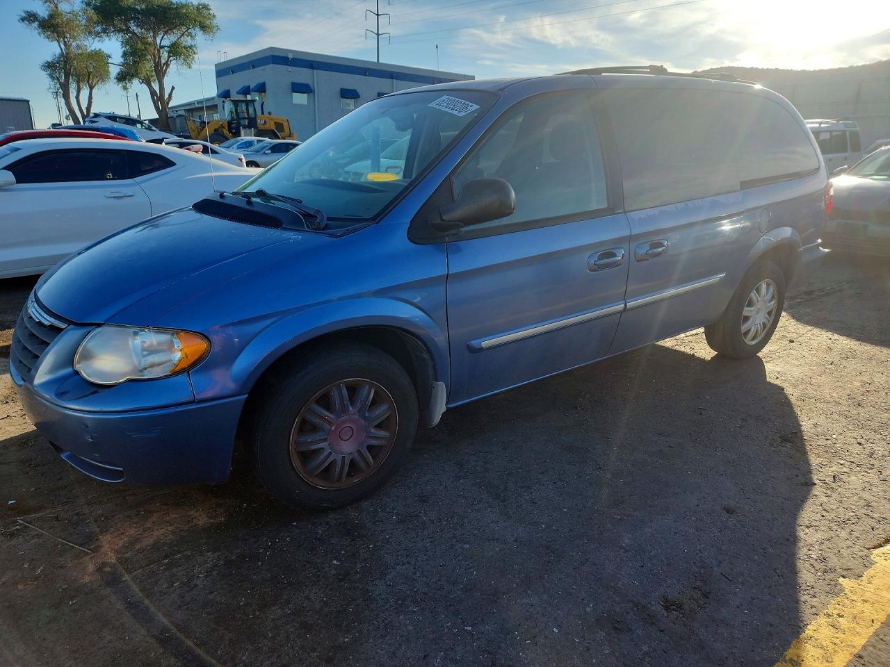 2007 CHRYSLER MINIVAN TOURING | 2A4GP54LX7R281407 | UPCARS