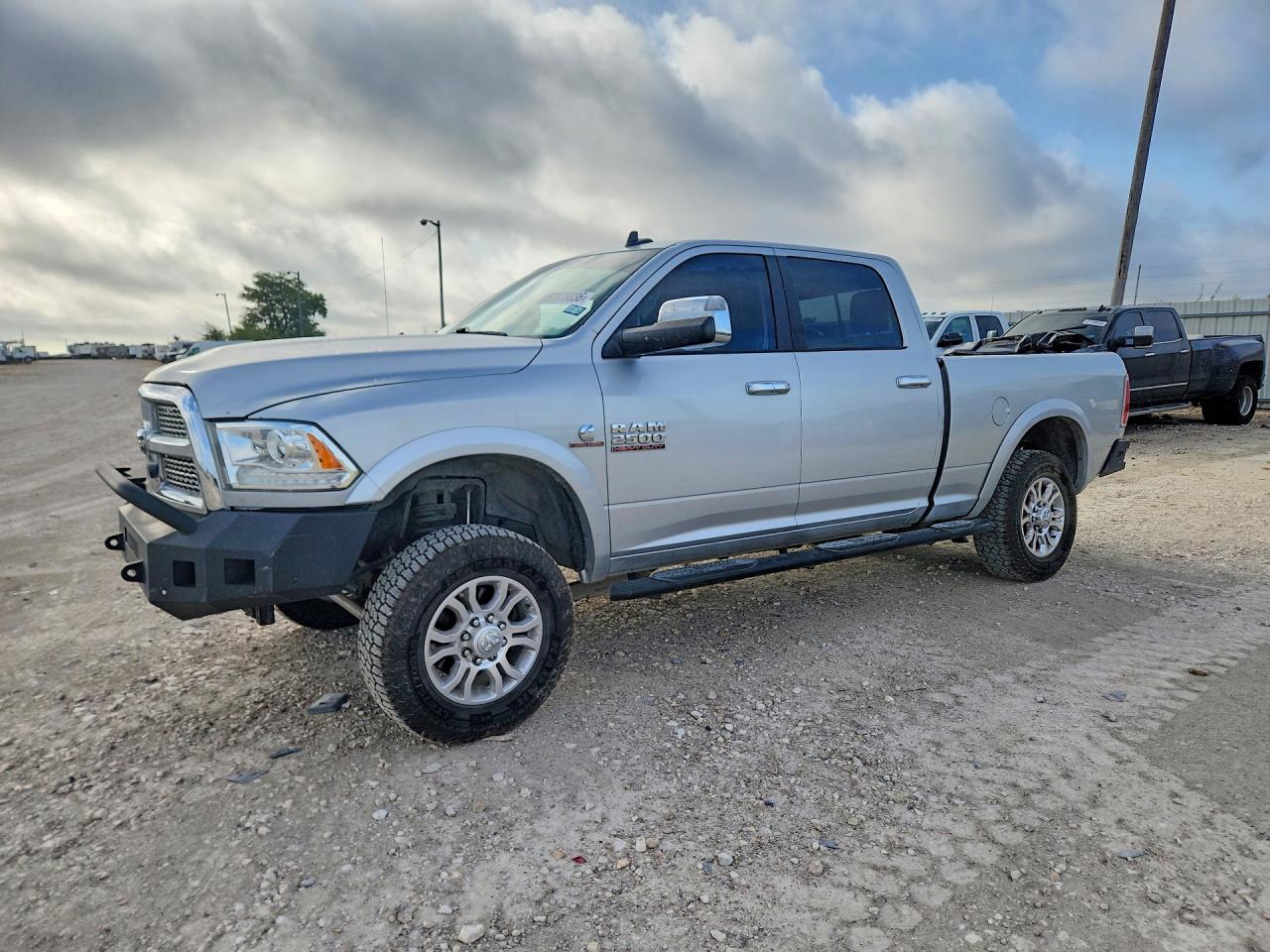 2017 RAM 2500 LARAMIE | 3C6UR5FLXHG755273 | UPCARS