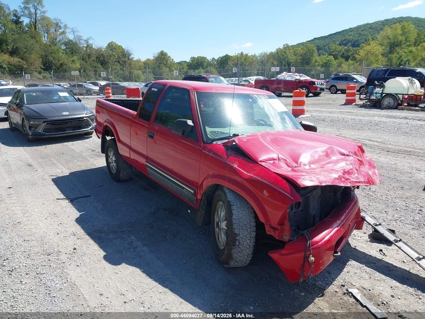2003 GMC SONOMA SLS | 1GTDT19X138239352 | UPCARS
