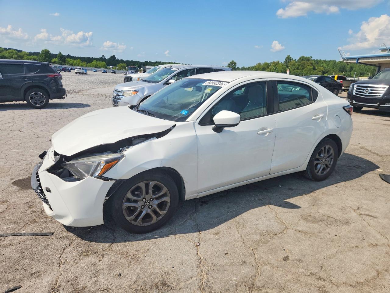 2019 TOYOTA YARIS LE | 3MYDLBYV9KY527713 | UPCARS