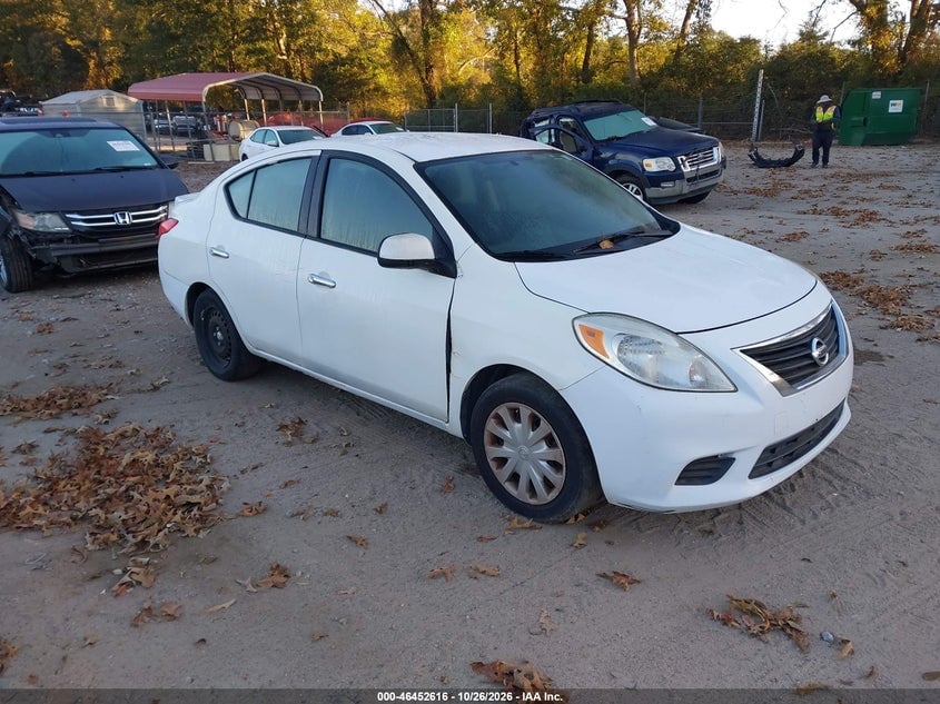 2013 NISSAN VERSA 1.6 SV | 3N1CN7AP3DL827697 | UPCARS