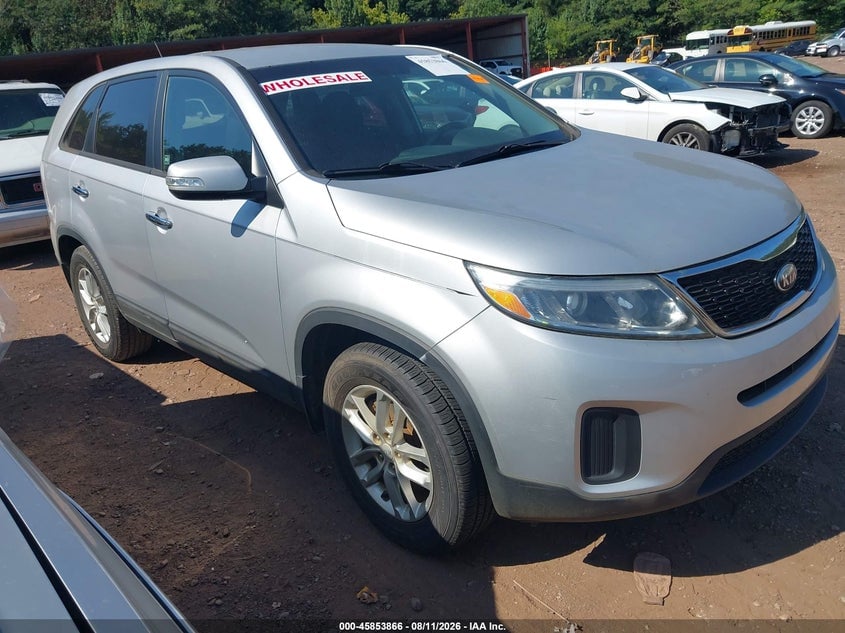 2014 KIA SORENTO LX | 5XYKT3A61EG472973 | UPCARS