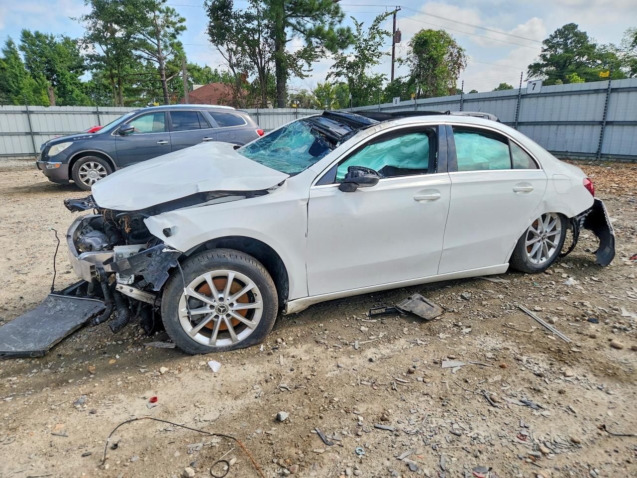 2020 MERCEDES-BENZ A-CLASS 220 4MATIC | W1K3G4FB3LJ211898 | UPCARS