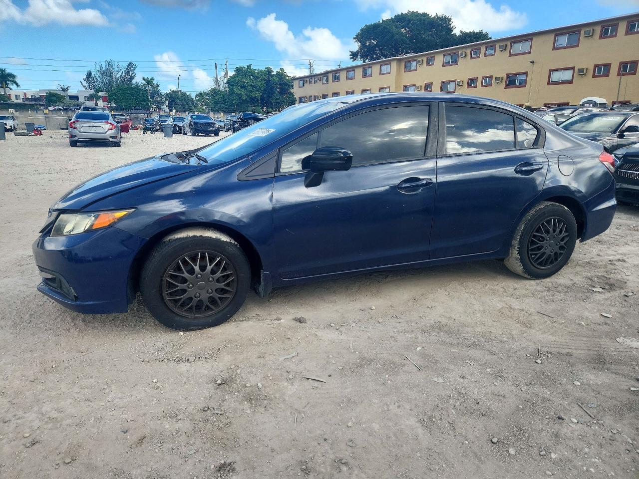 2014 HONDA CIVIC LX | 2HGFB2F57EH518047 | UPCARS