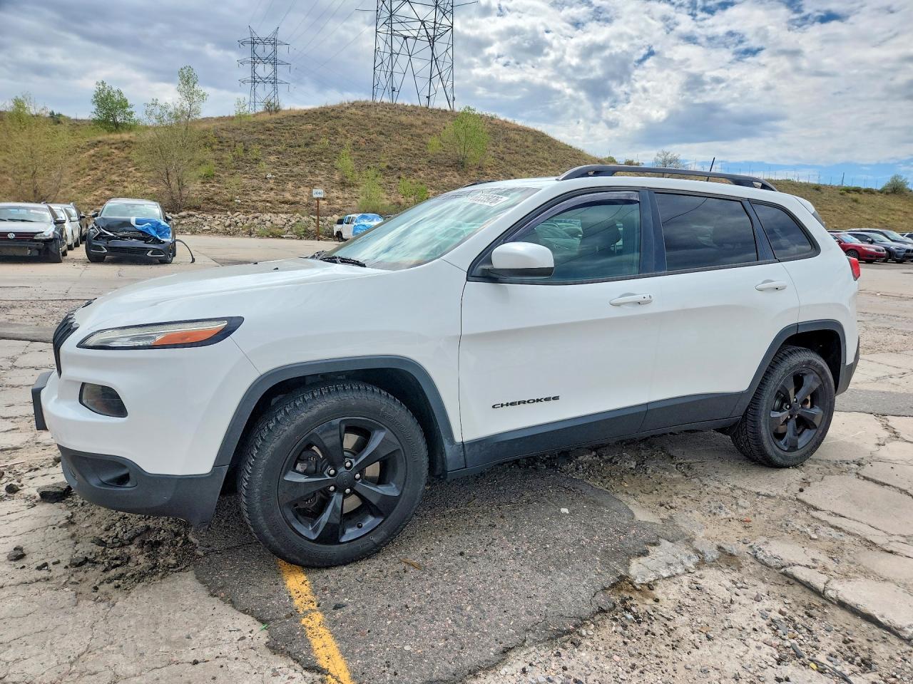 2015 JEEP CHEROKEE LATITUDE | 1C4PJMCS5FW792989 | UPCARS