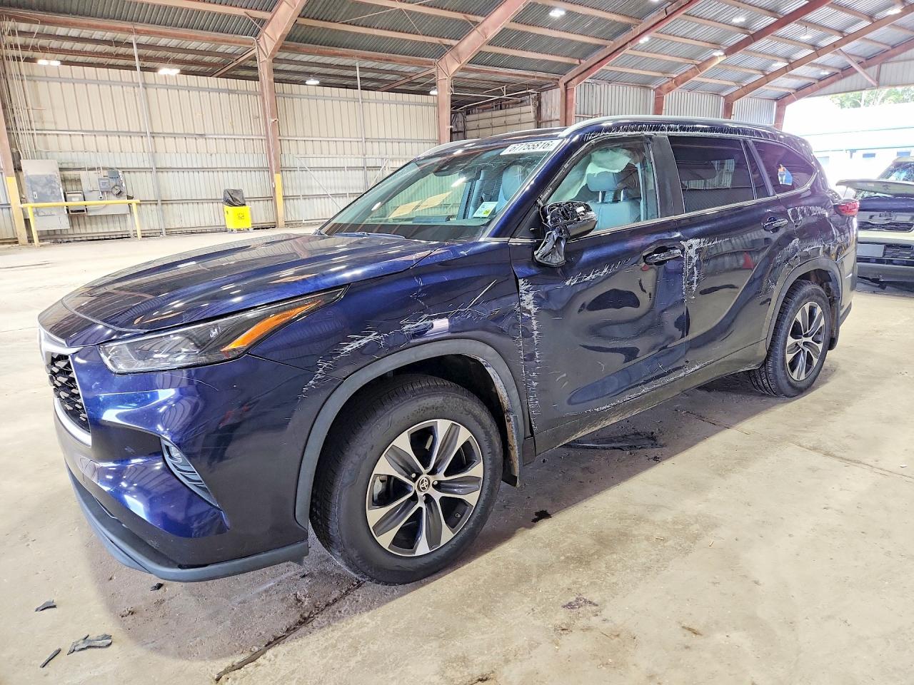 2023 TOYOTA HIGHLANDER XLE | 5TDKDRAH3PS000507 | UPCARS