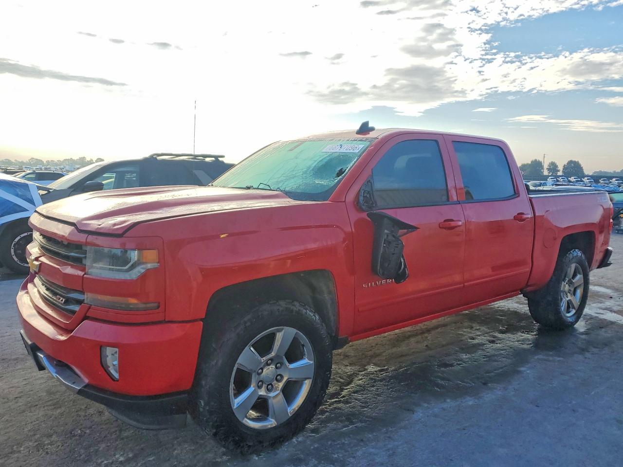2016 CHEVROLET SILVERADO K1500 LT | 3GCUKREC6GG277373 | UPCARS