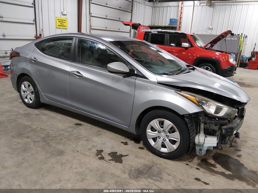 2016 HYUNDAI ELANTRA SE | 5NPDH4AE9GH785403 | UPCARS