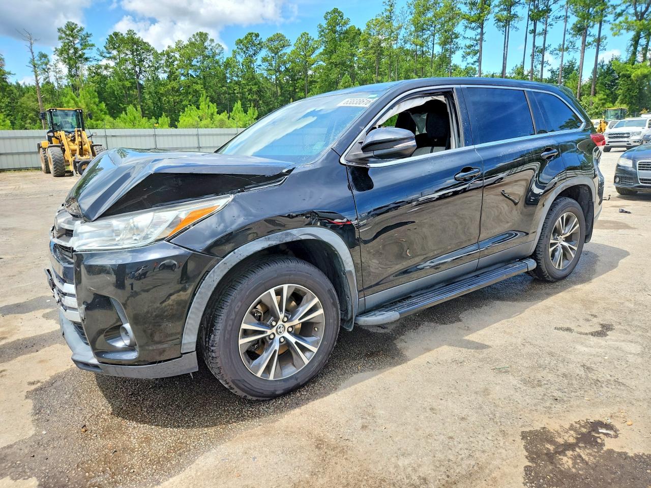 2019 TOYOTA HIGHLANDER LE | 5TDBZRFH0KS969166 | UPCARS
